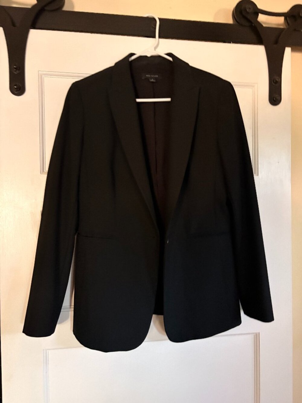 Ann Taylor Black Classic Blazer | Size 8 | 4-Season Stretch